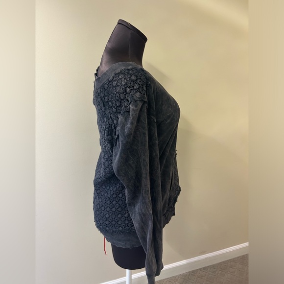 NWT Affliction Leopard Rock long sleeve fleece size M - Picture 9 of 15